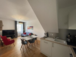 Joli appartement en face du Port